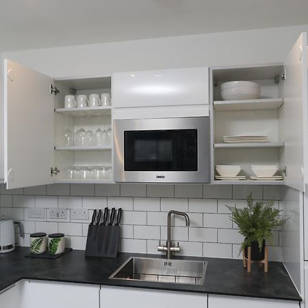 Luxury Apartments In Central Watford วัตฟอร์ด ภายนอก รูปภาพ