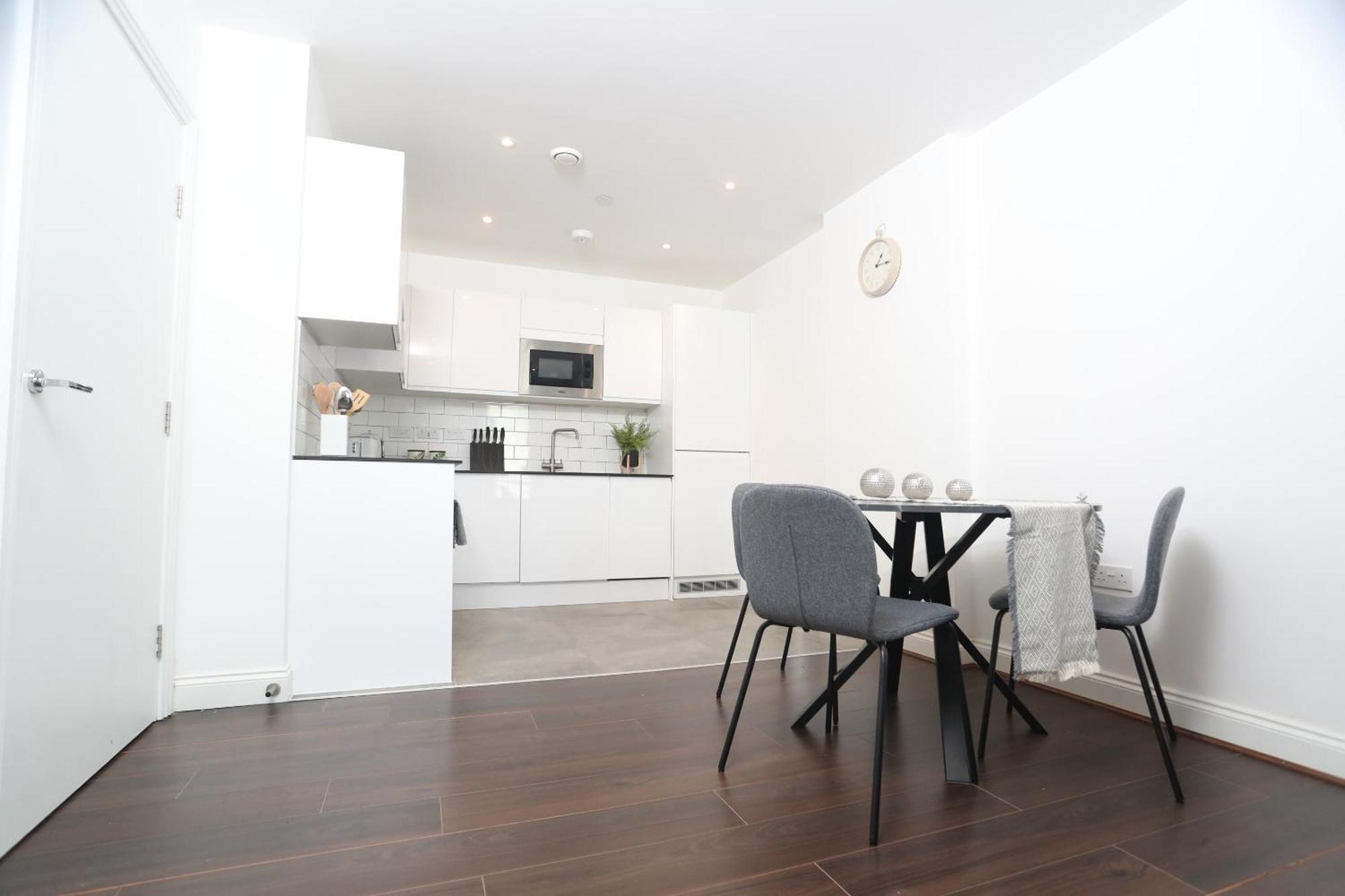 Luxury Apartments In Central Watford วัตฟอร์ด ภายนอก รูปภาพ